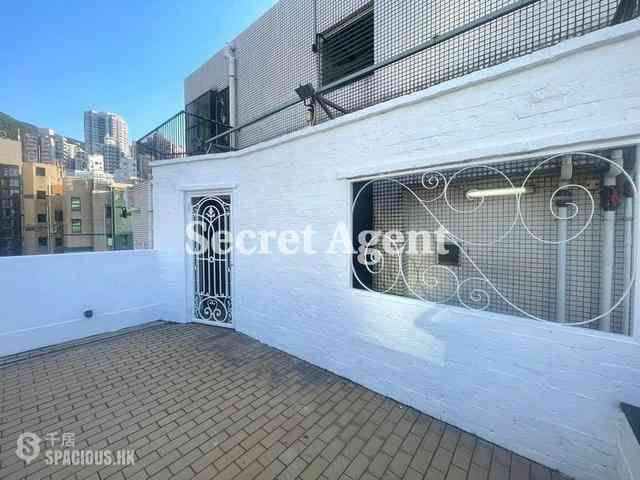 Sai Ying Pun - Fung King Court 03