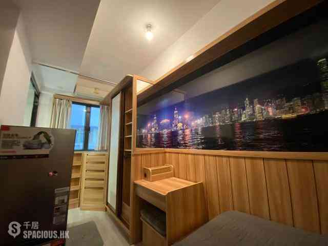 Yau Ma Tei - Kam Tong Building 02