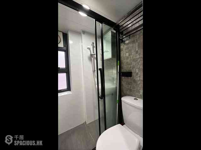 Mong Kok - Hing Fat Building 05