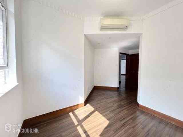 Mid Levels Central - Tregunter Block 2 11