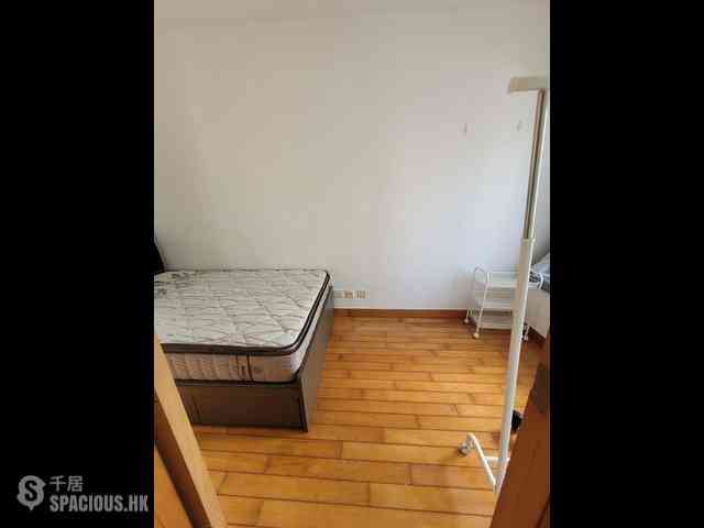 Wan Chai - 112, Johnston Road 04