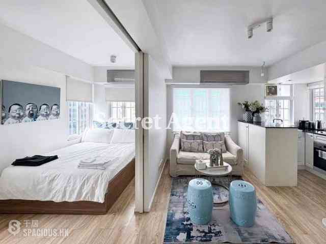 Soho - Ying Pont Building 01