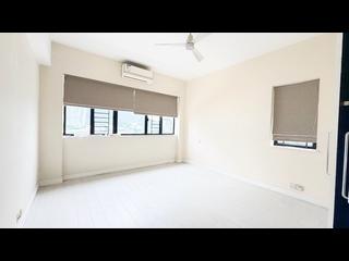 Repulse Bay - Repulse Bay Garden Block 6 06