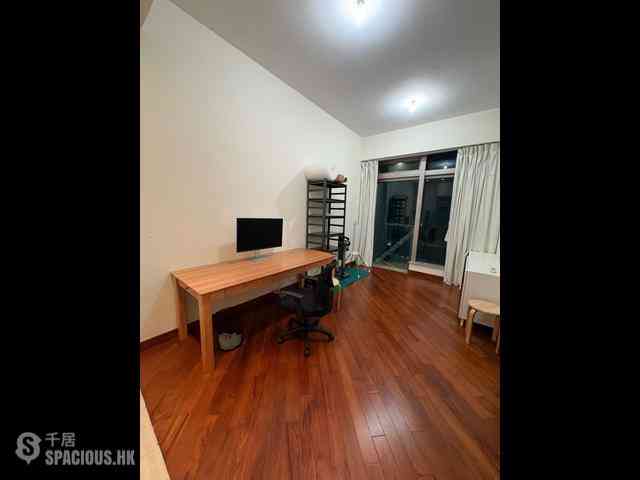 Wan Chai - The Avenue Phase 2 02