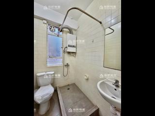 鲗鱼涌 - 侨英大厦 06
