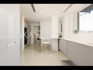 The Peak - Vivian Court 10