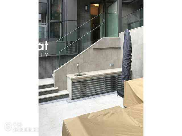 Sai Ying Pun - King's Hill 03