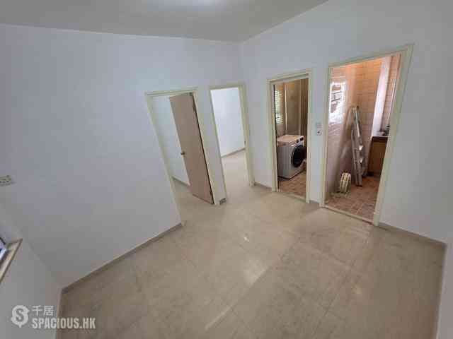 Sai Ying Pun - Hang Fuk Mansion 01