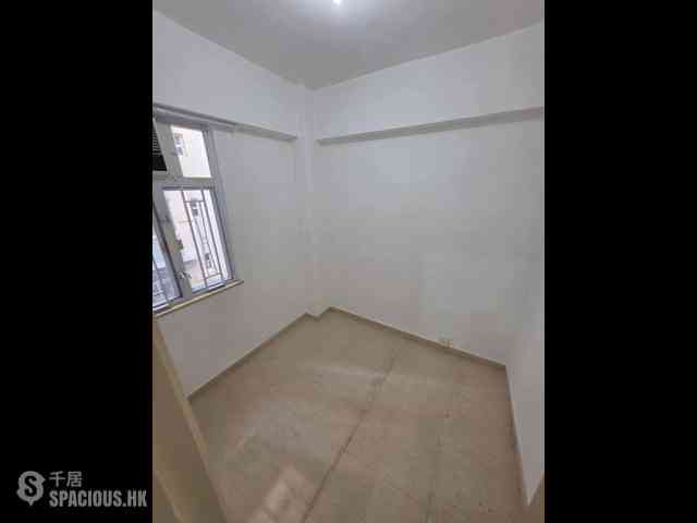 Sai Ying Pun - Hang Fuk Mansion 07