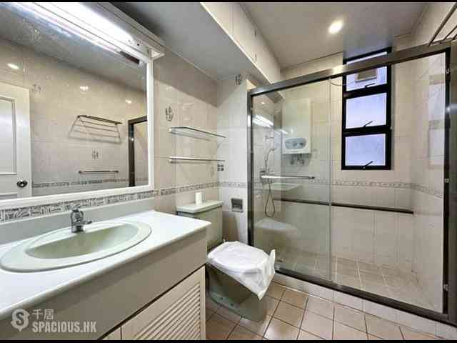 Happy Valley - The Broadville 02