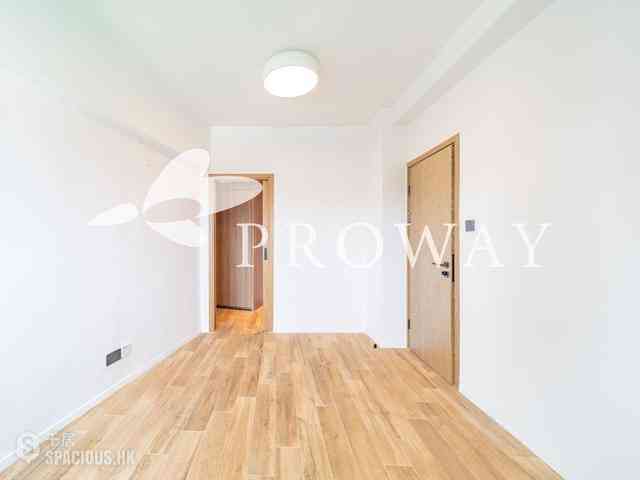 Mid Levels Central - St. Joan Court 04