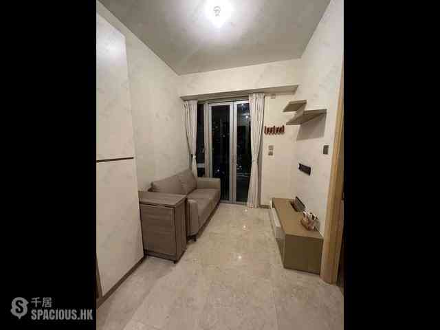 Sai Ying Pun - 63, Pokfulam Amber House (Tower 1) 09