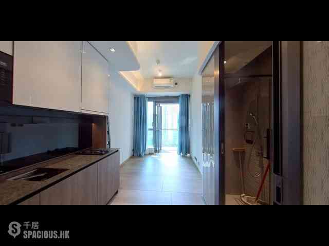 Sai Ying Pun - Two・Artlane 01