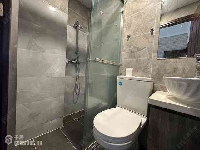 Causeway Bay - Newtown Mansion 05