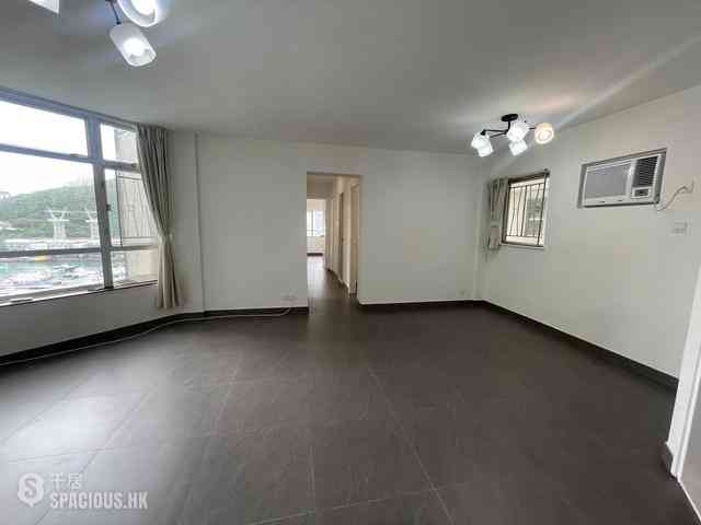 Ap Lei Chau - South Horizons Phase 1 Hoi Ngar Court (Block 3) 08