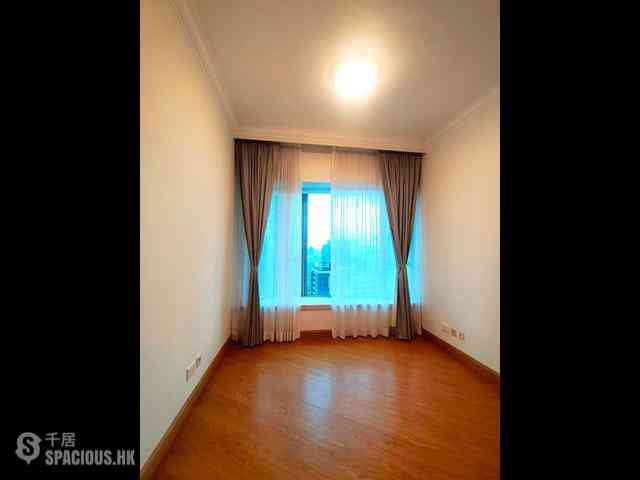 Mid Levels Central - Regence Royale Tower 1 03