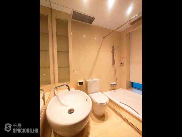 Mid Levels Central - Regence Royale Tower 1 06