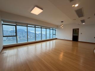 West Kowloon - The Harbourside 02