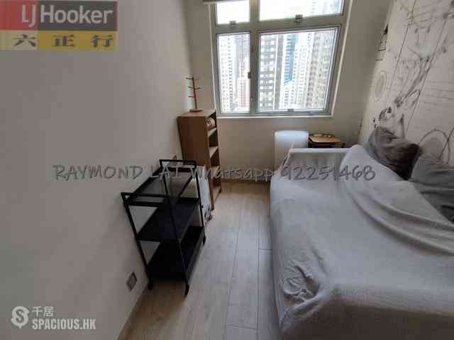 Sai Ying Pun - Fook Moon Building 07