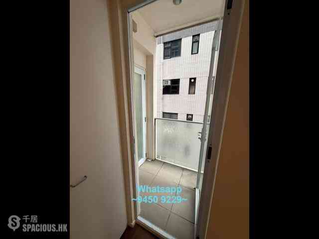 Mid Levels West - Chong Yuen 04