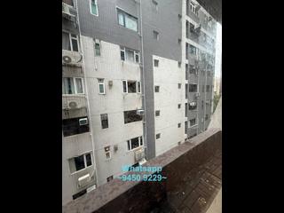 Mid Levels West - Chong Yuen 17