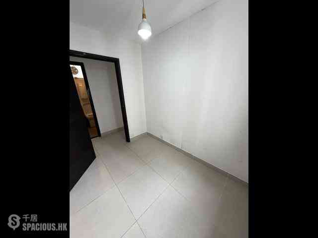 Tai Koo Shing - Tai Koo Shing Sing Fai Terrace Hoi Sing Mansion 07