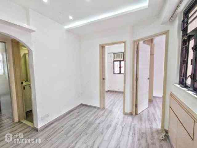 Happy Valley - Man Wah Building 01