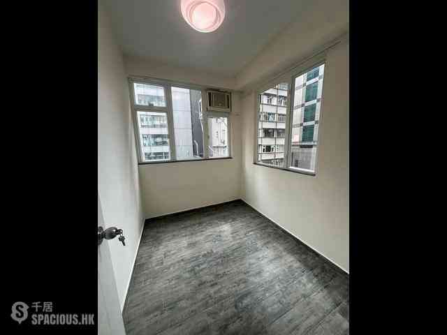 Wan Chai - Jet Foil Mansion 07