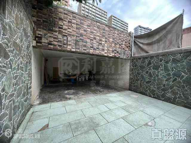 Jardines Lookout - 14, Moorsom Road 01