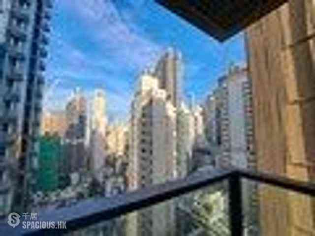 Sai Ying Pun - Two・Artlane 03