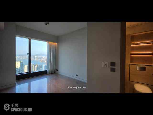 Mid Levels West - The Legacy Phase 1 Tower 2 06