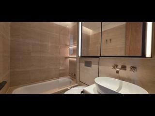 Mid Levels West - The Legacy Phase 2 Tower 1 11