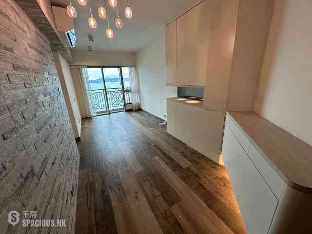 Kennedy Town - The Merton 02