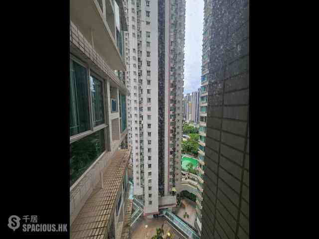 Tai Kok Tsui - Metro Harbour View 06
