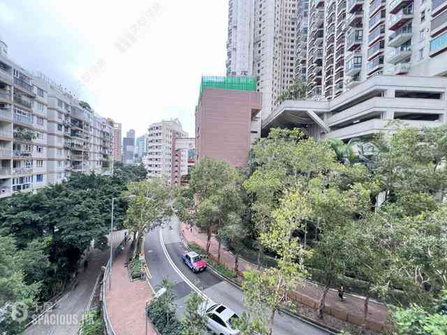 Wan Chai - 33 Kennedy Road 01