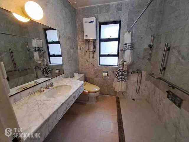 Pok Fu Lam - Baguio Villa 12