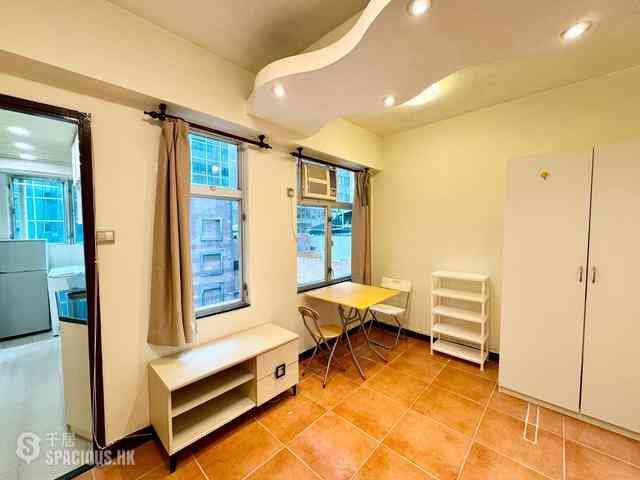 Wan Chai - Man Shek Building 02