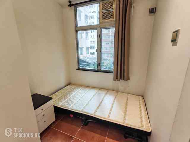 Wan Chai - Man Shek Building 05