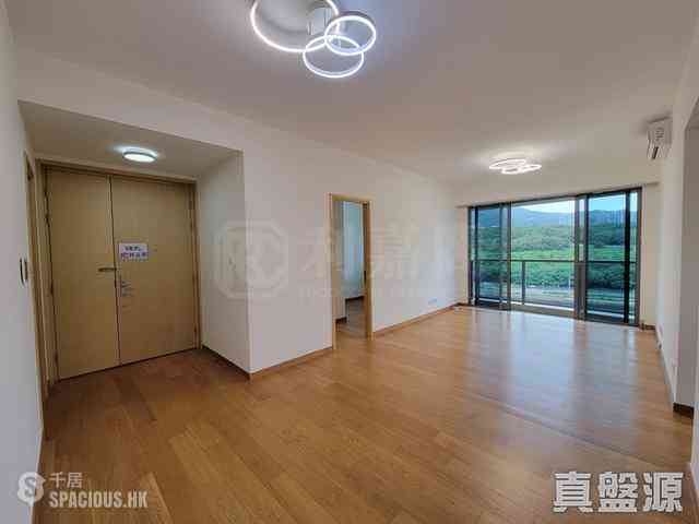 Tseung Kwan O - The Papillons Block 1 06