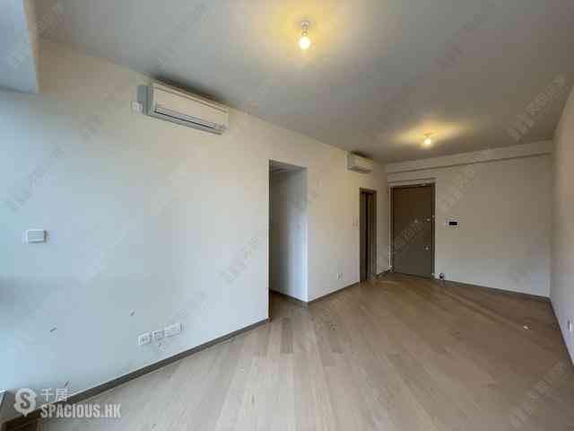 Wong Chuk Hang - The Southside Phase 1 Southland Tower 2A 03