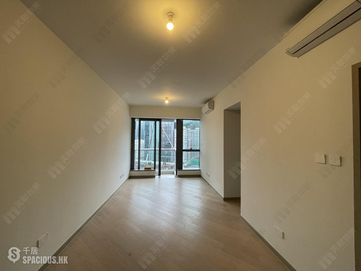 Wong Chuk Hang - The Southside Phase 1 Southland Tower 2A 01