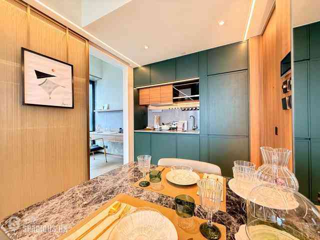Sai Ying Pun - Des Voeux W Residence 02
