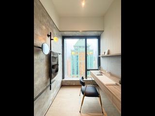Sai Ying Pun - Des Voeux W Residence 04