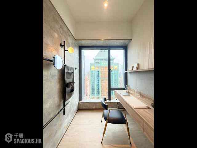 Sai Ying Pun - Des Voeux W Residence 04