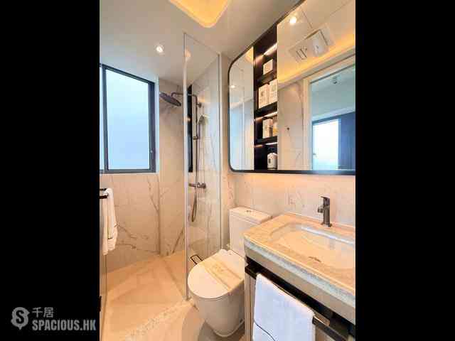 Sai Ying Pun - Des Voeux W Residence 06