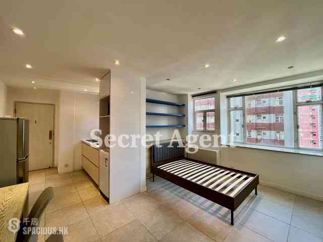 Sai Ying Pun - Wah Fai Court 01