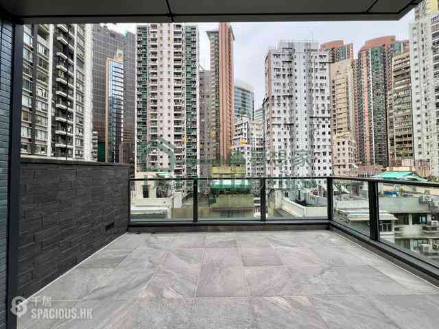 Sai Ying Pun - The Queens 05