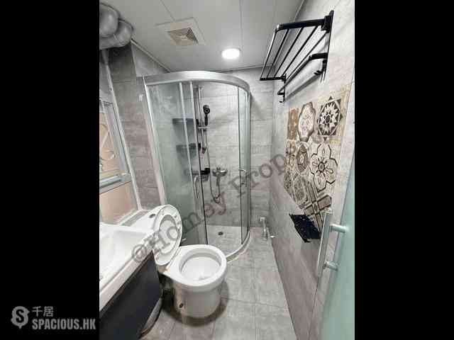Tsim Sha Tsui - Long Kee Mansion 08