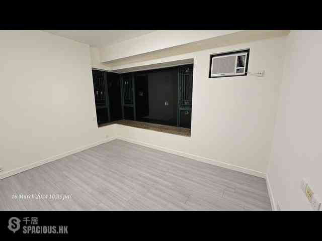 Mid Levels Central - Hillsborough Court Block 1 07