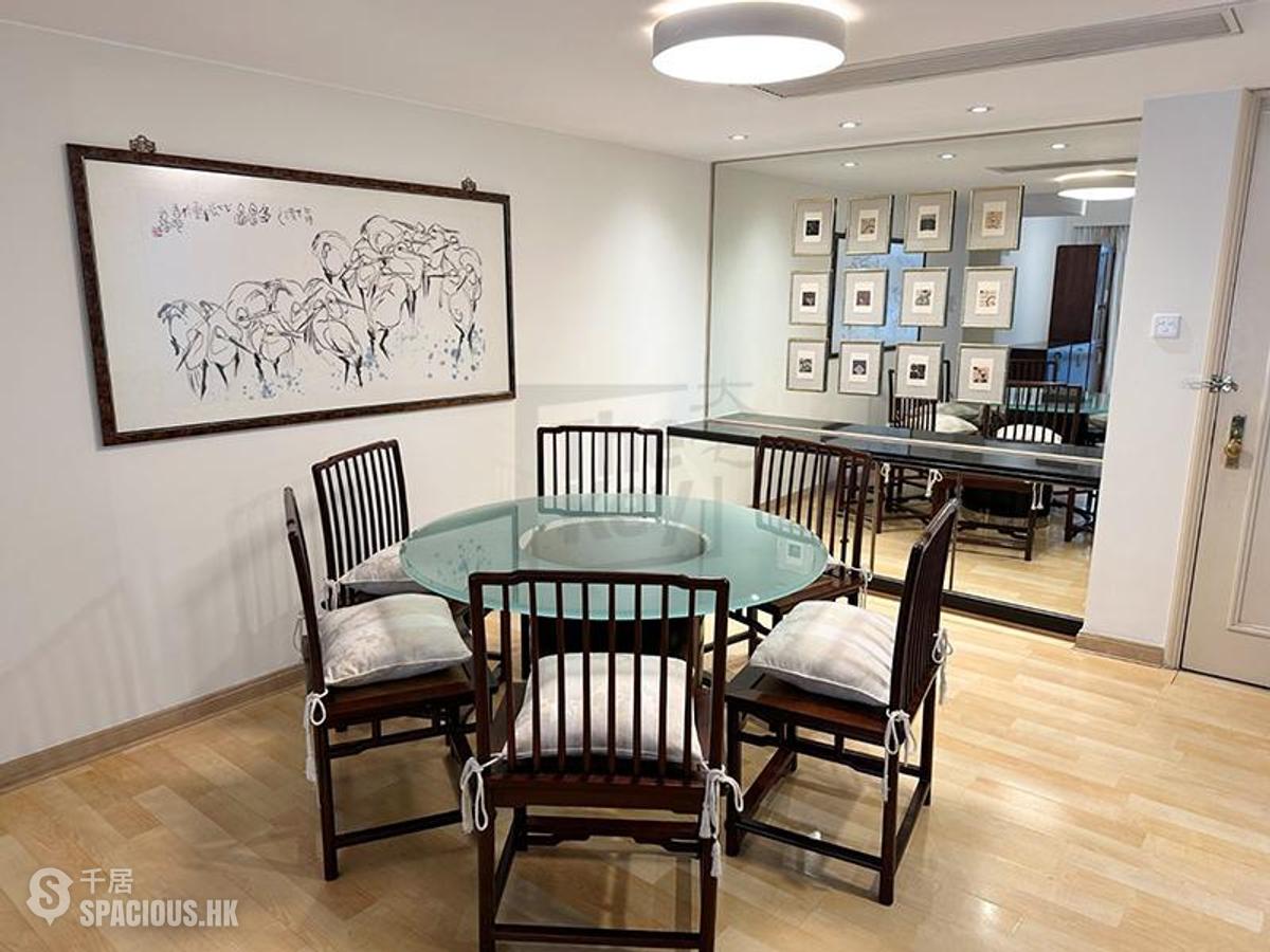 Wan Chai - Convention Plaza Apartments 01